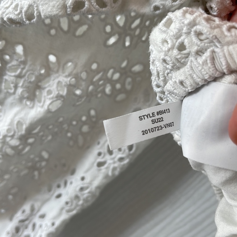 JCrew Long-sleeve linen-blend cropped top in‎ eyelet - Picture 6 of 6